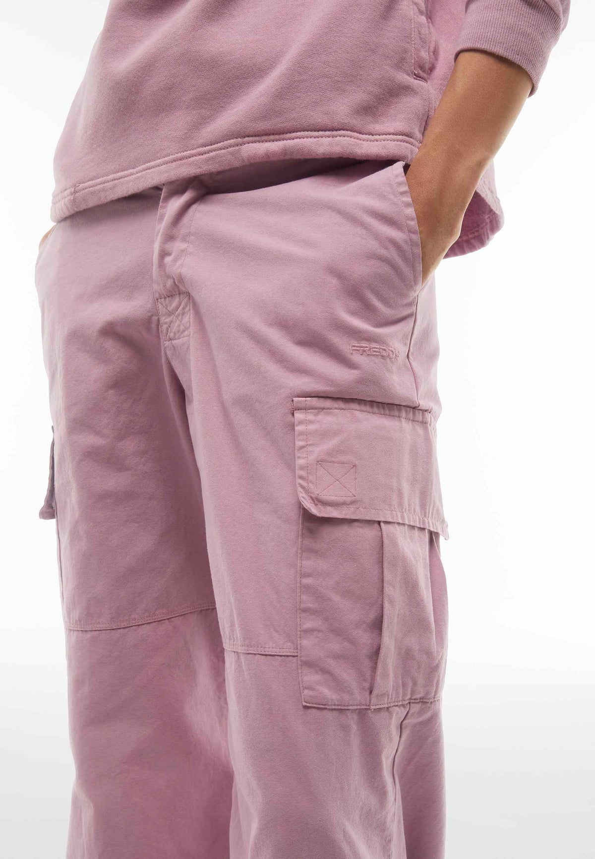 FREDDY Classic Cargo Pants | Trasl.Dusky Orchid Direct Dyed | HAILEYF301P117X-