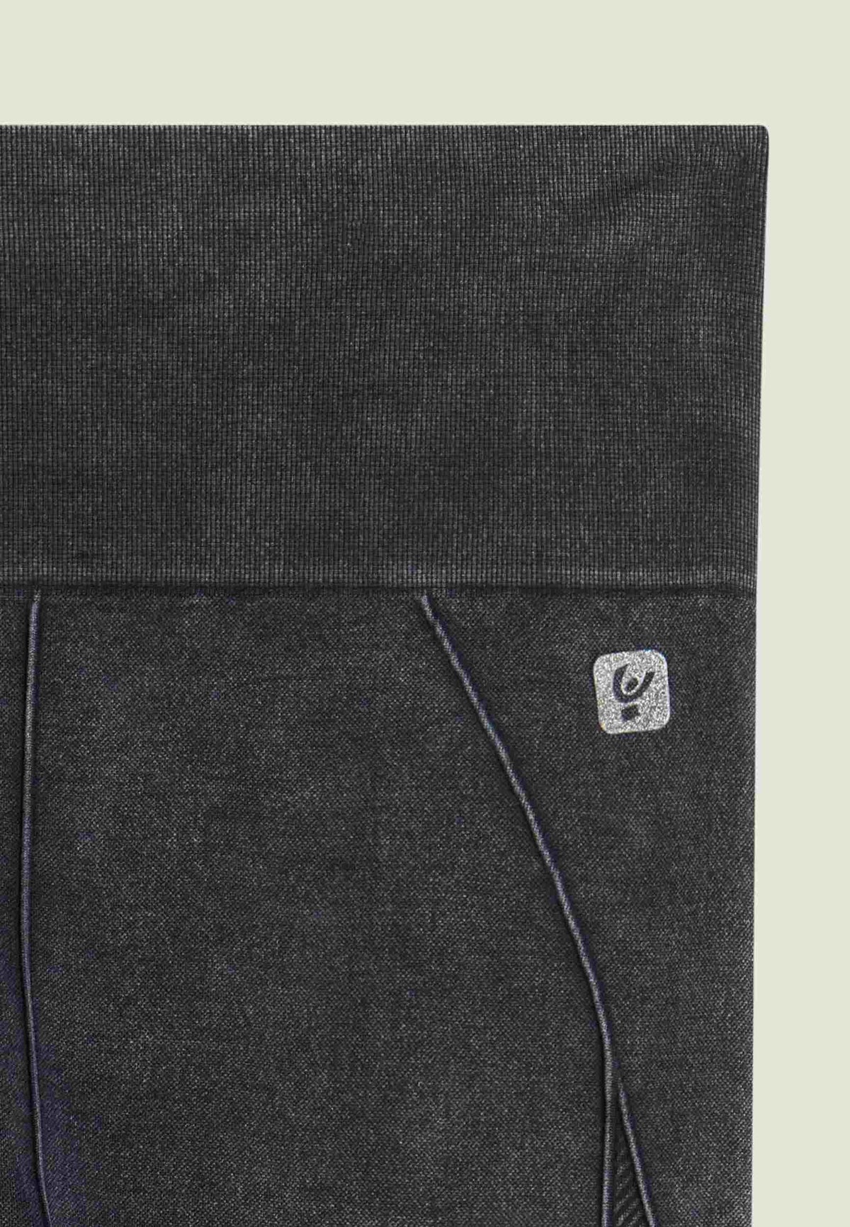 sf5hf420_j7-_detail.jpg